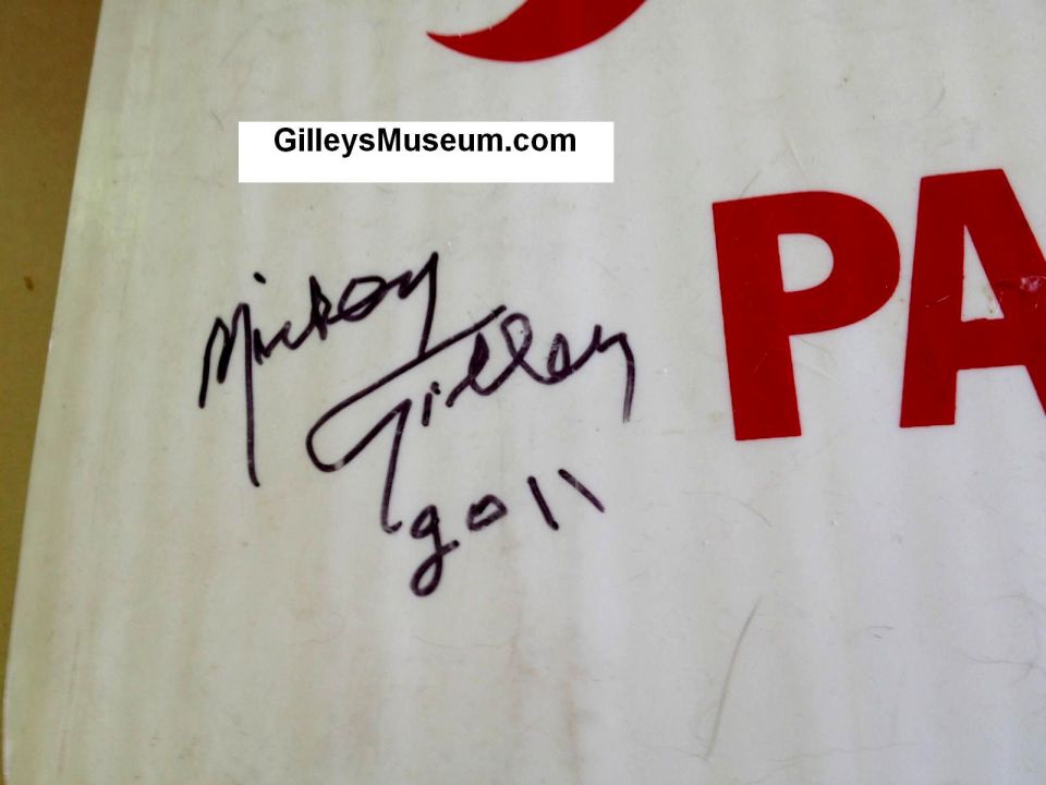 Close-up of Mickey Gilley's autograph on the Gilley's Mud Flap from "American Pickers."